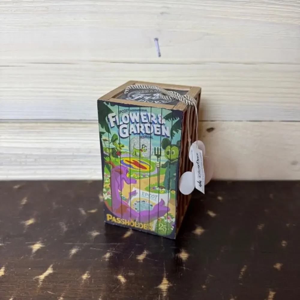 Disney Epcot‎ Flower and Garden Festival 2018 Passholder Figment Planter